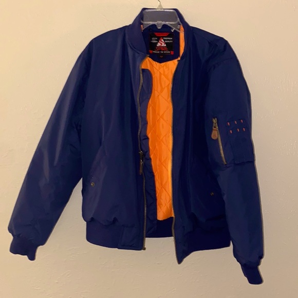 🎁Spire bomber jacket. - Picture 1 of 7